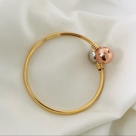 Three Tone open Cuff Bangle - Picture 6 of 8